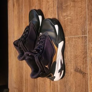 Kids/Women Jordan Max Aura 4